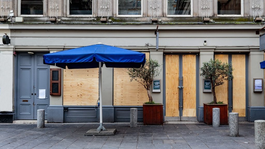 Les meilleurs parasols de terrasse de restaurant pour une journée ensoleillée